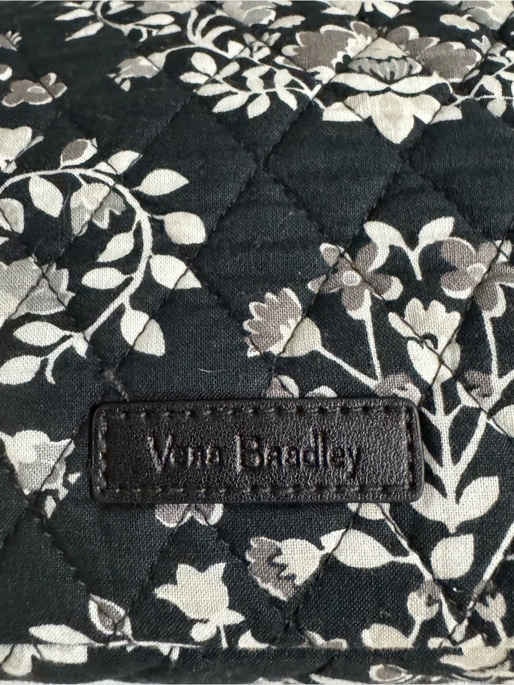 Vera Bradley Chandelier Noir Hobo Bag Essential Shoulder Purse Quilted Bohemian